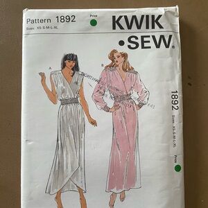 NWOT-Kwik Sew Women's Long Sleeve Dress Pattern